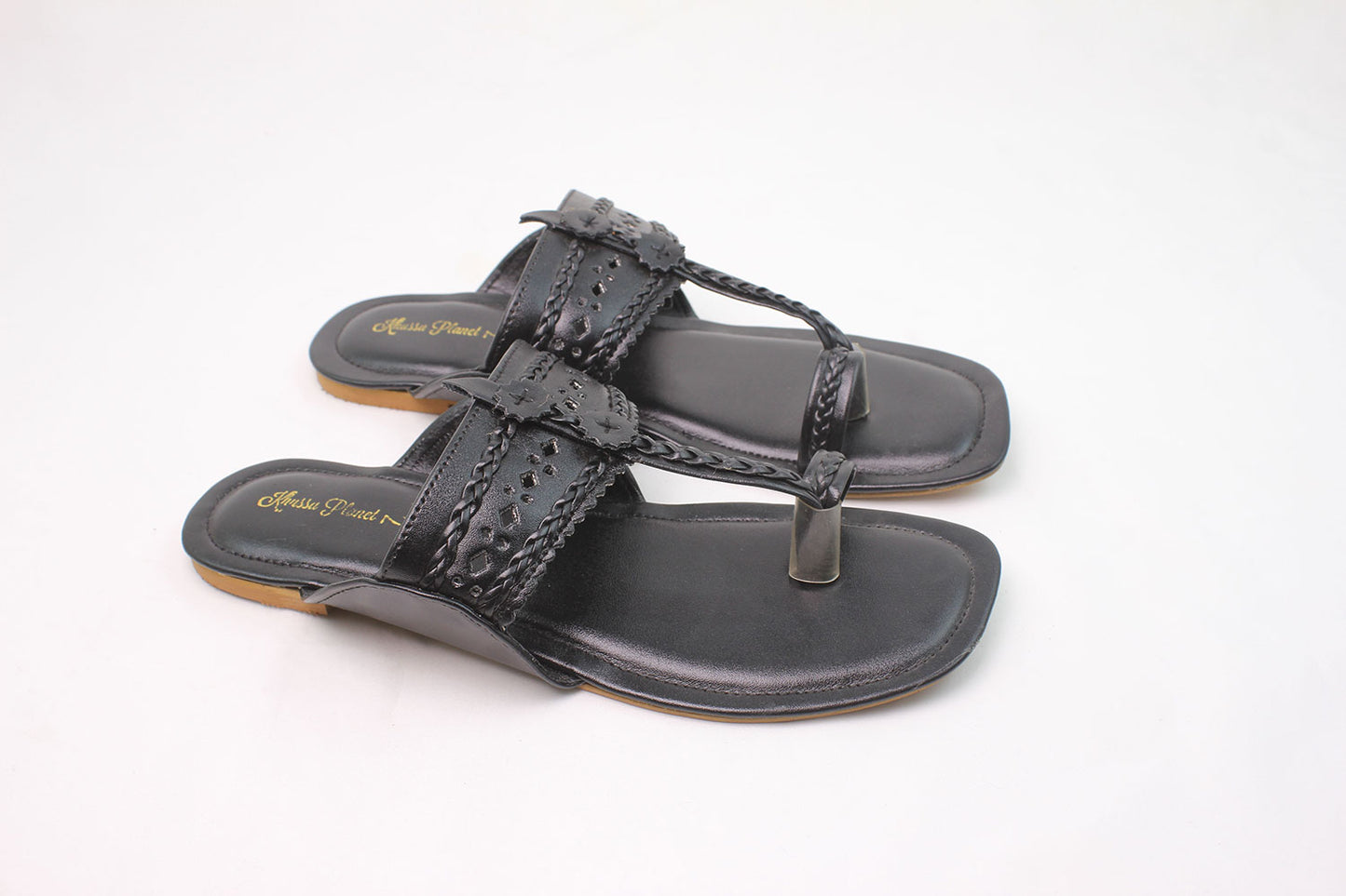 Black Indian kohlapori
