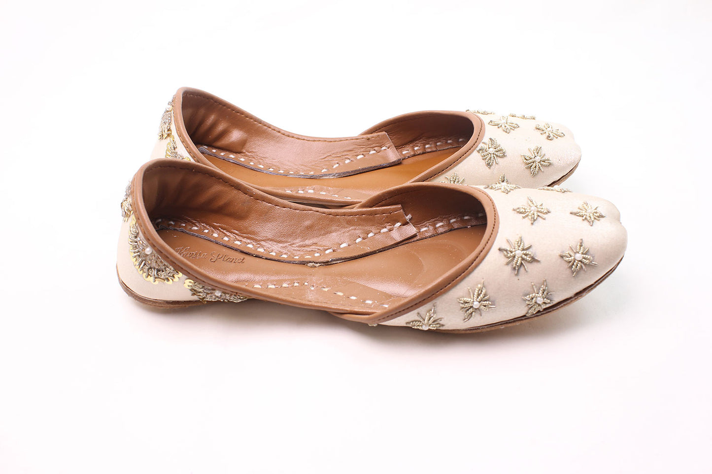 Cream Star Dabka