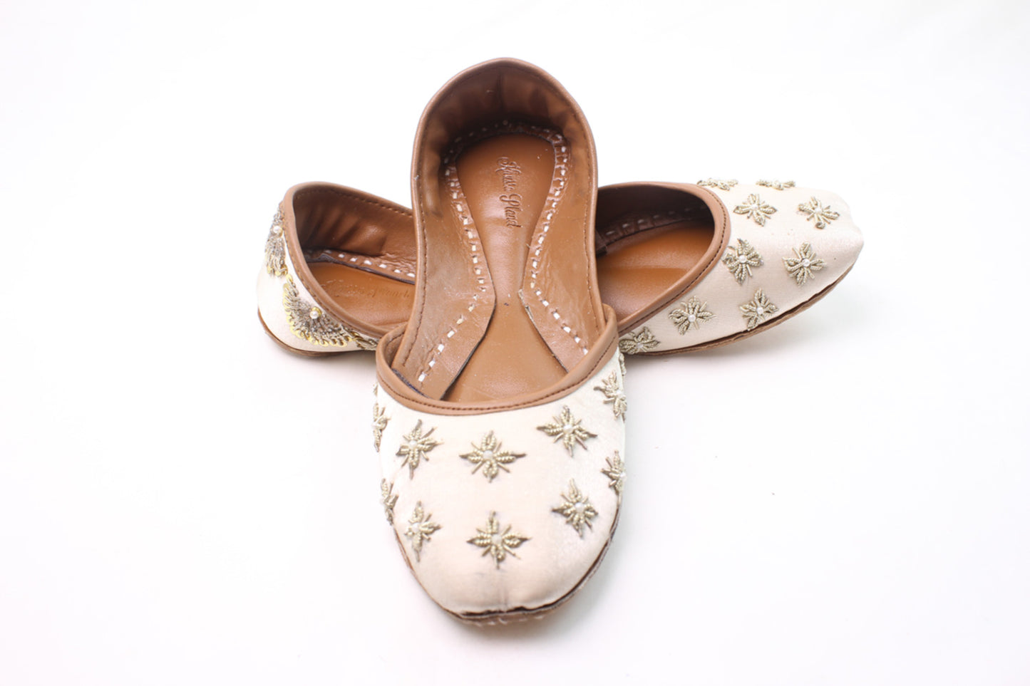 Cream Star Dabka