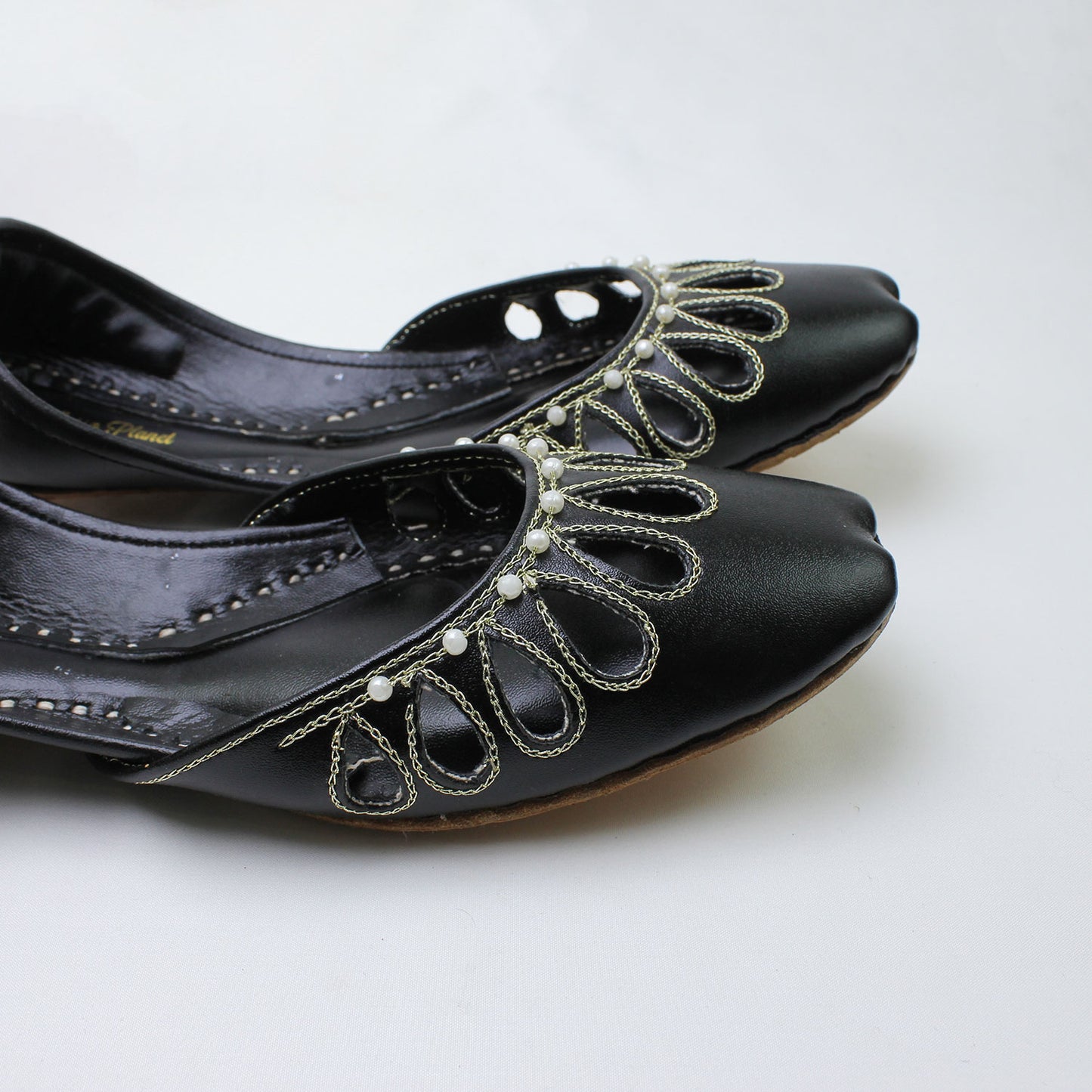 Plain Black Khussa