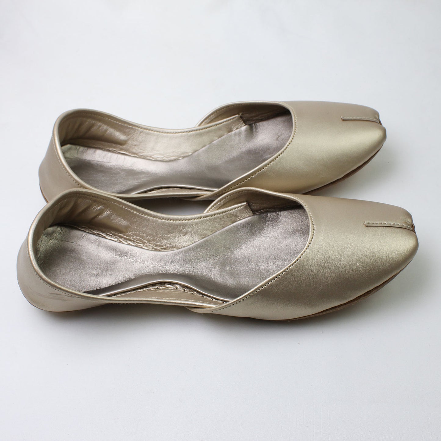 Plain Silver