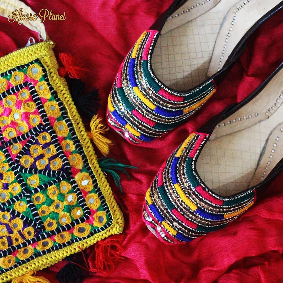 Handcrafted Embroidered Khussa