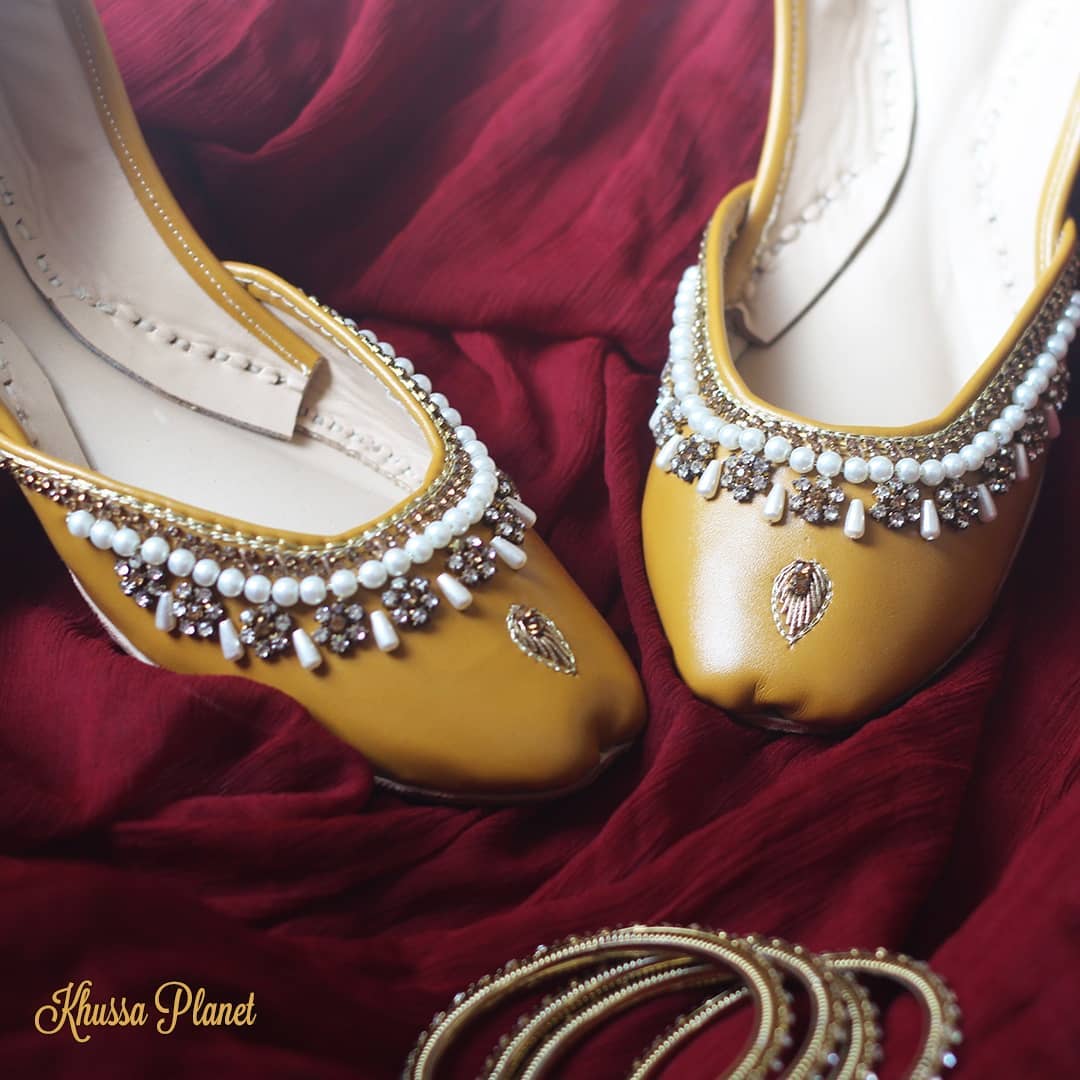 Yellow pearl dabka work khussa