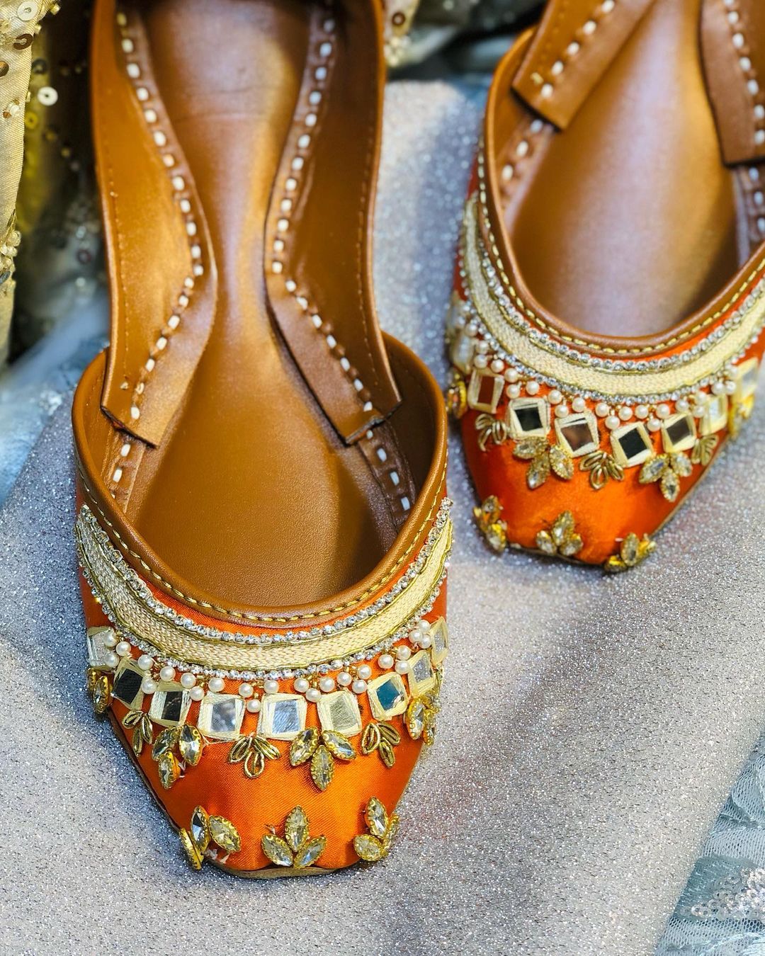 Handcrafted Mirror Work Khussa