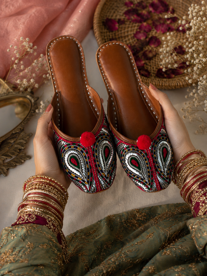 Introducing Khussa Planet Rangrez – Handcrafted Back-Open Leather Khussa