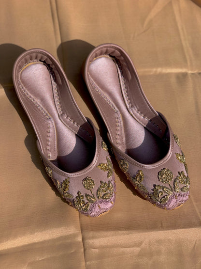 Handmade Bridal Khussa – Traditional Golden Embroidery