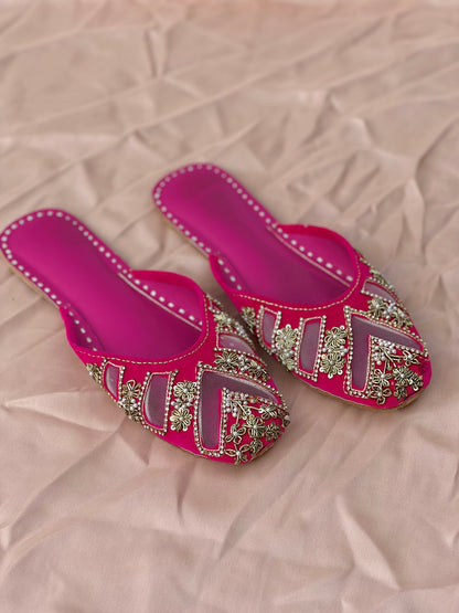 Elegant Pink Backopen Khussa – Handcrafted Dabka & Pearl with Net Detail
