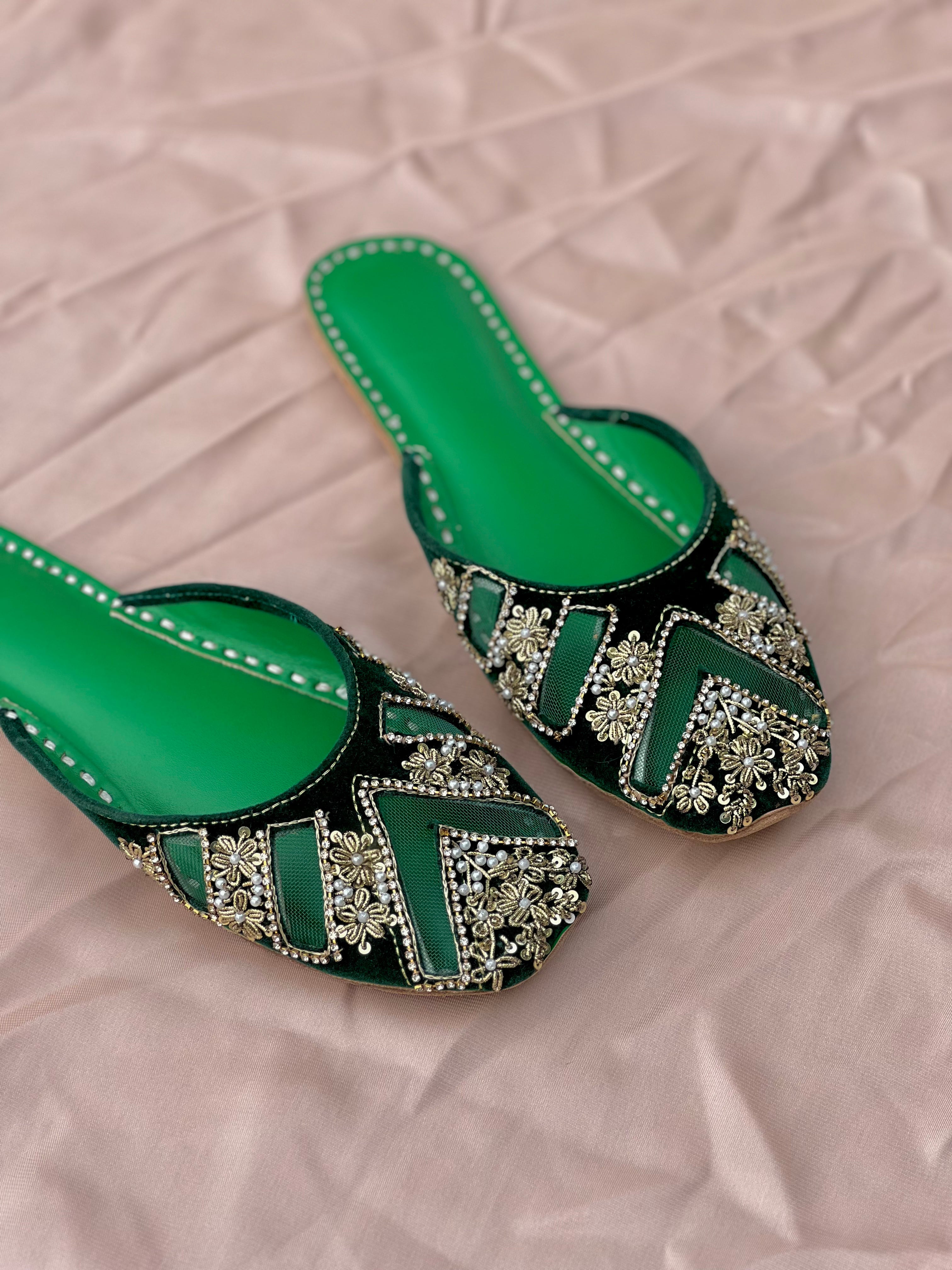 Elegant Green Backopen Khussa – Handcrafted Dabka & Pearl with Net Detail