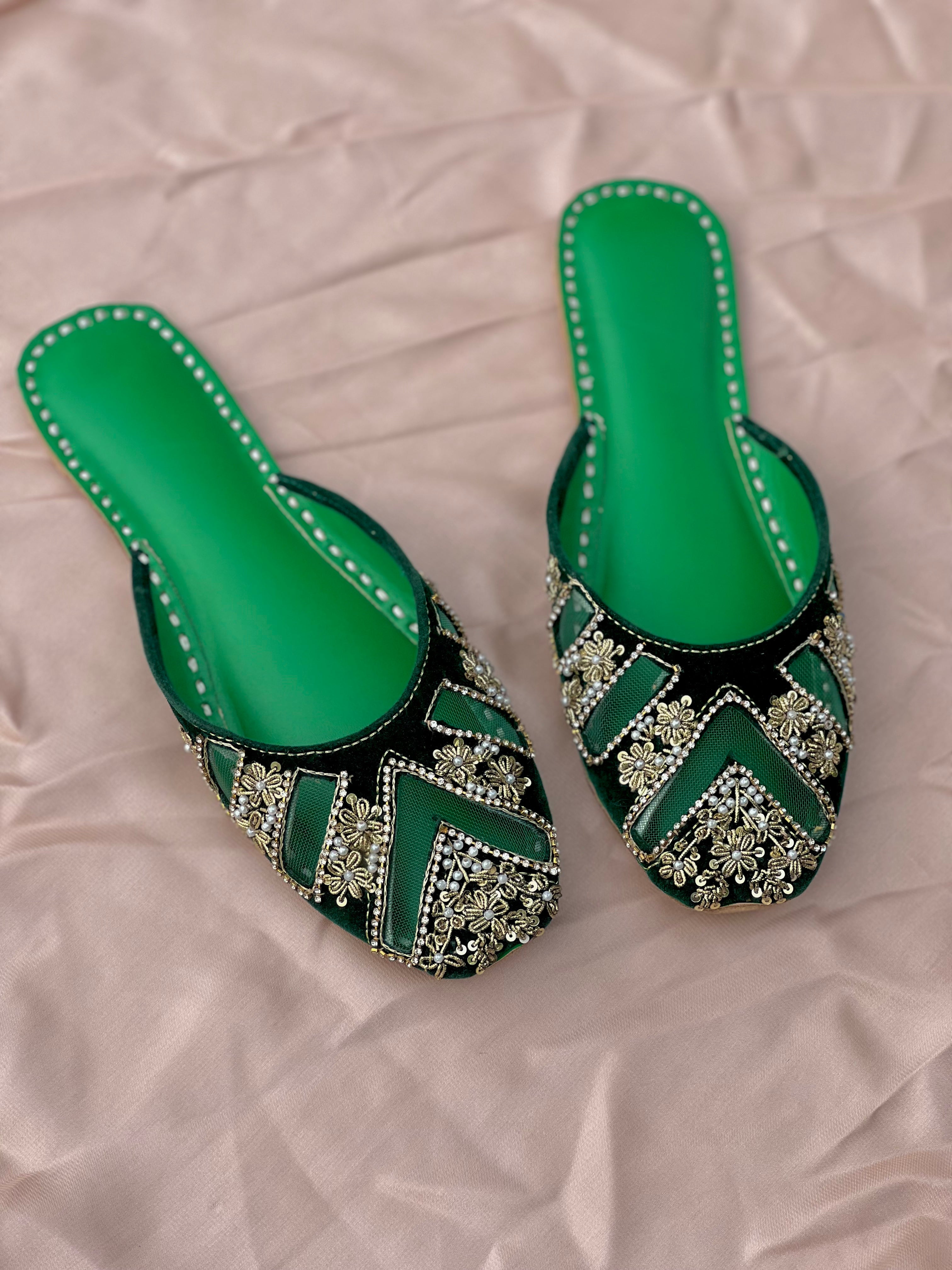 Elegant Green Backopen Khussa – Handcrafted Dabka & Pearl with Net Detail