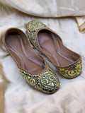 Khussa Planet MukaishWalk (Gold)
