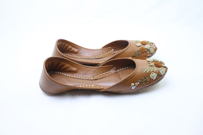 khussa Planet Tan Spring Flower