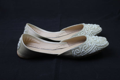 Cream Resham