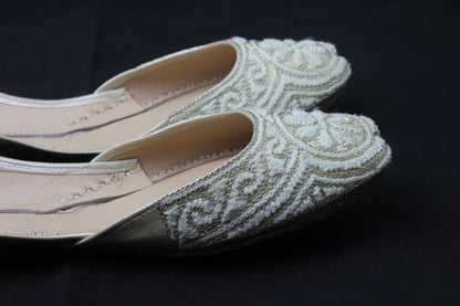 Cream Resham