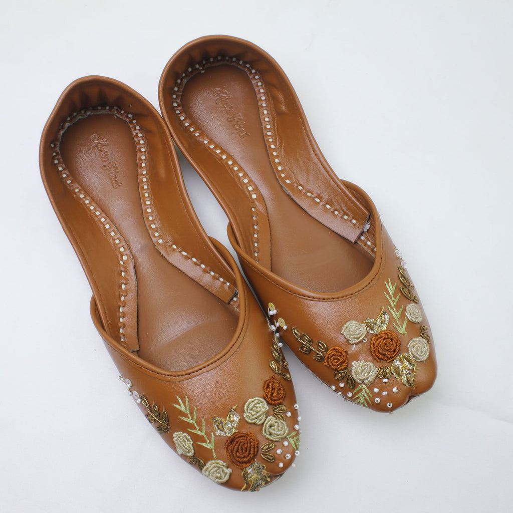 khussa Planet Tan Spring Flower