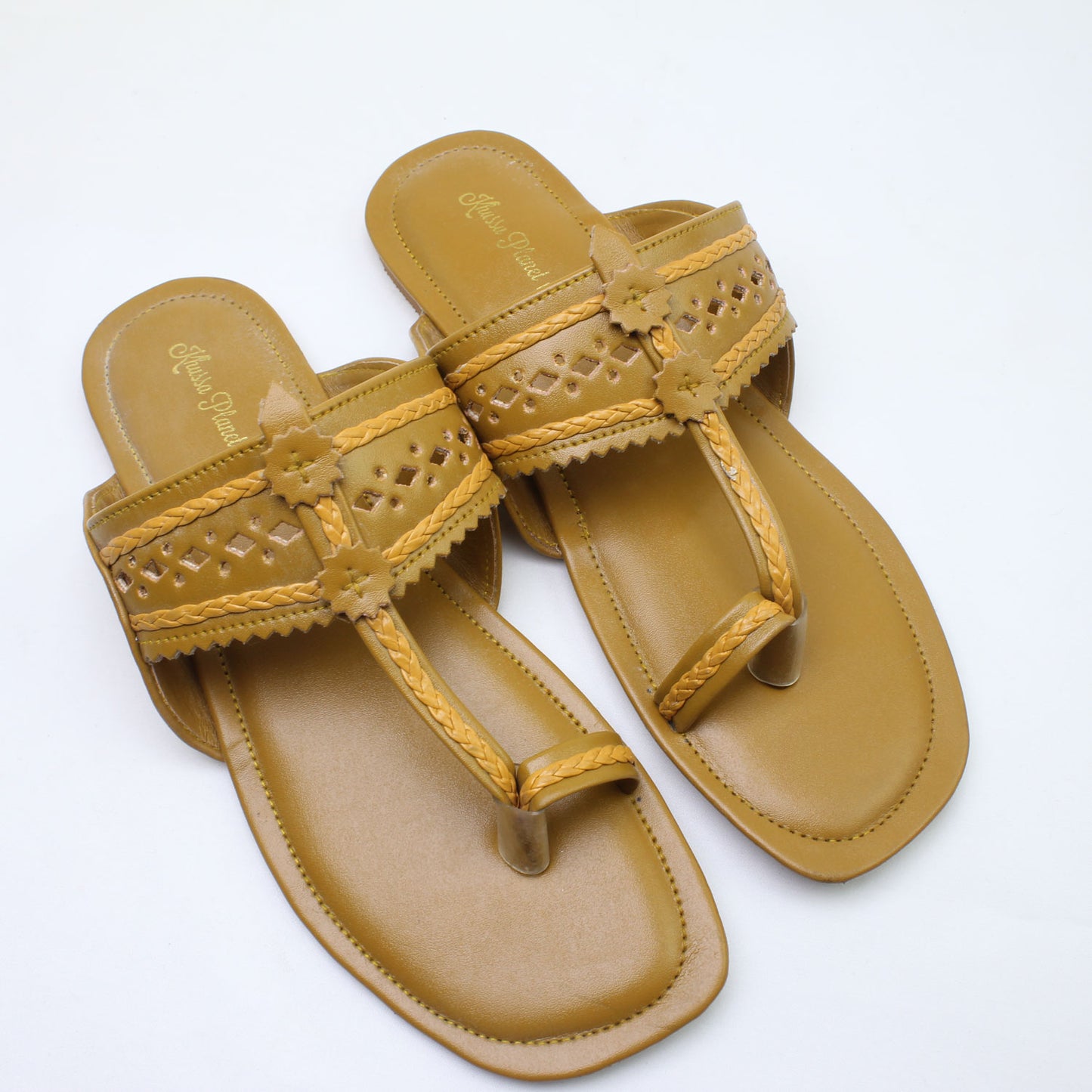 Khussa Planet Niqaash Kolhapuri Chappal