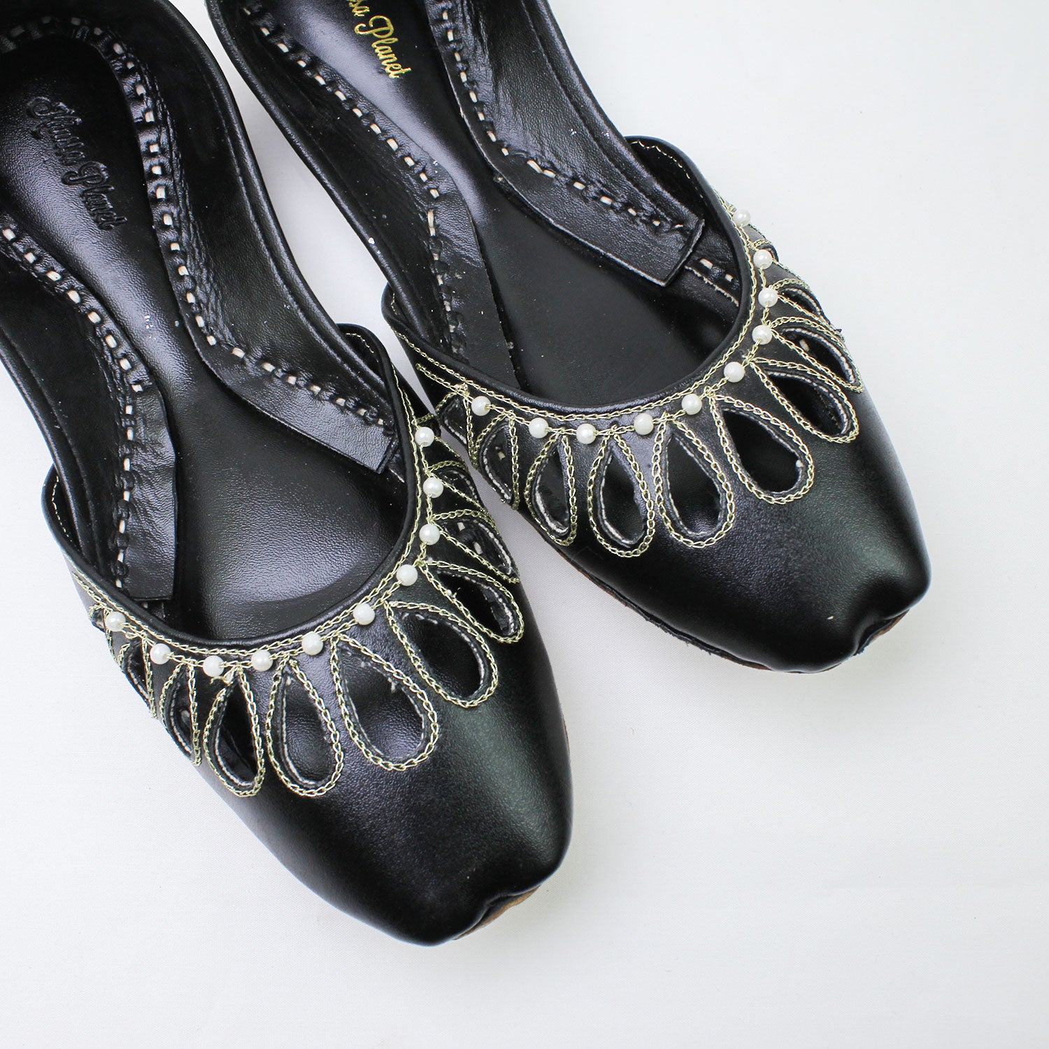 Plain Black Khussa