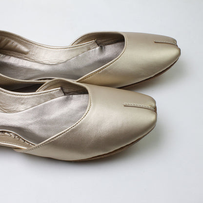 Plain Golden khussa