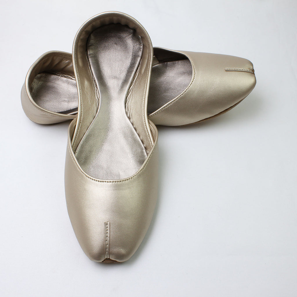 Plain Golden khussa