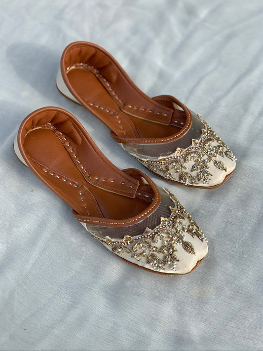 Luxury Velvet Pearl & Dabka Work Khussa with Net Detailing – New Arrival ✨