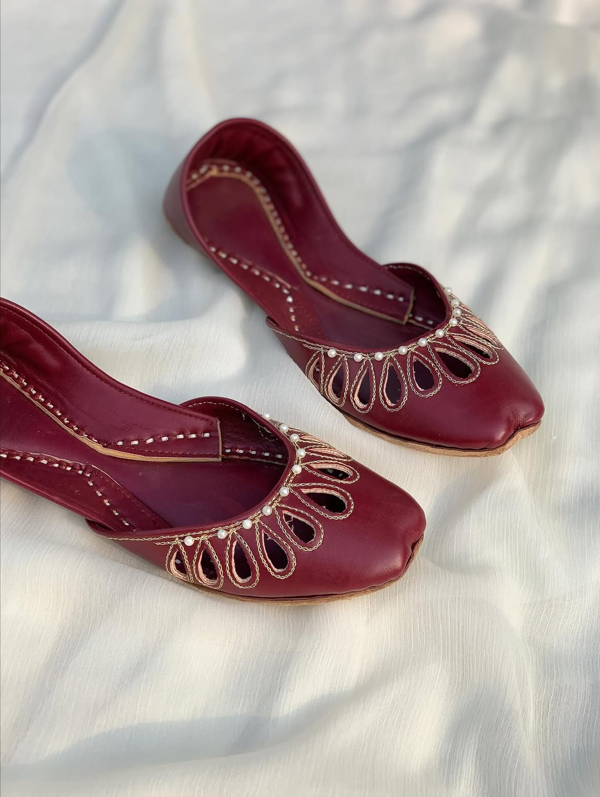Badam Cutwork Khussa — Maroon