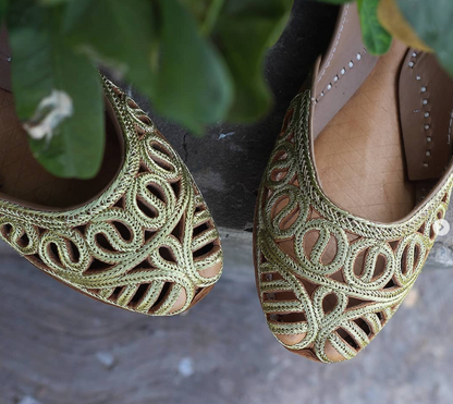Elegant Handcrafted Golden Embroidered Khussa