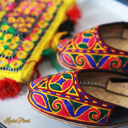 Handcrafted Embroidered Khussa