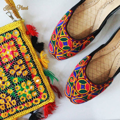 Handcrafted Embroidered Khussa