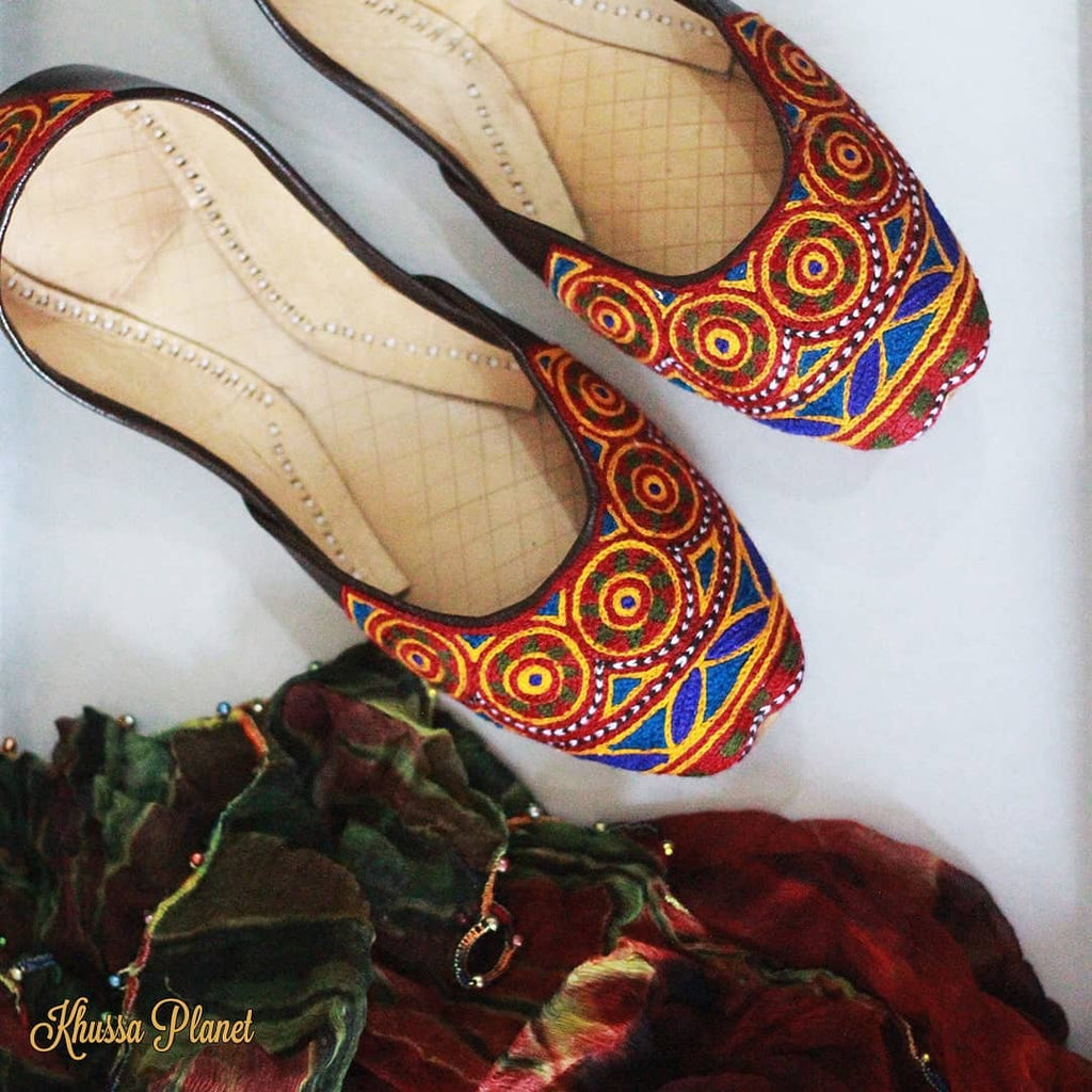 Handcrafted Embroidered Khussa