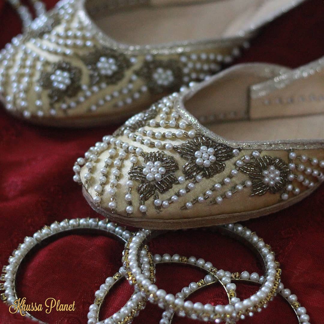 Handcrafted Ladies Pearl Khussa