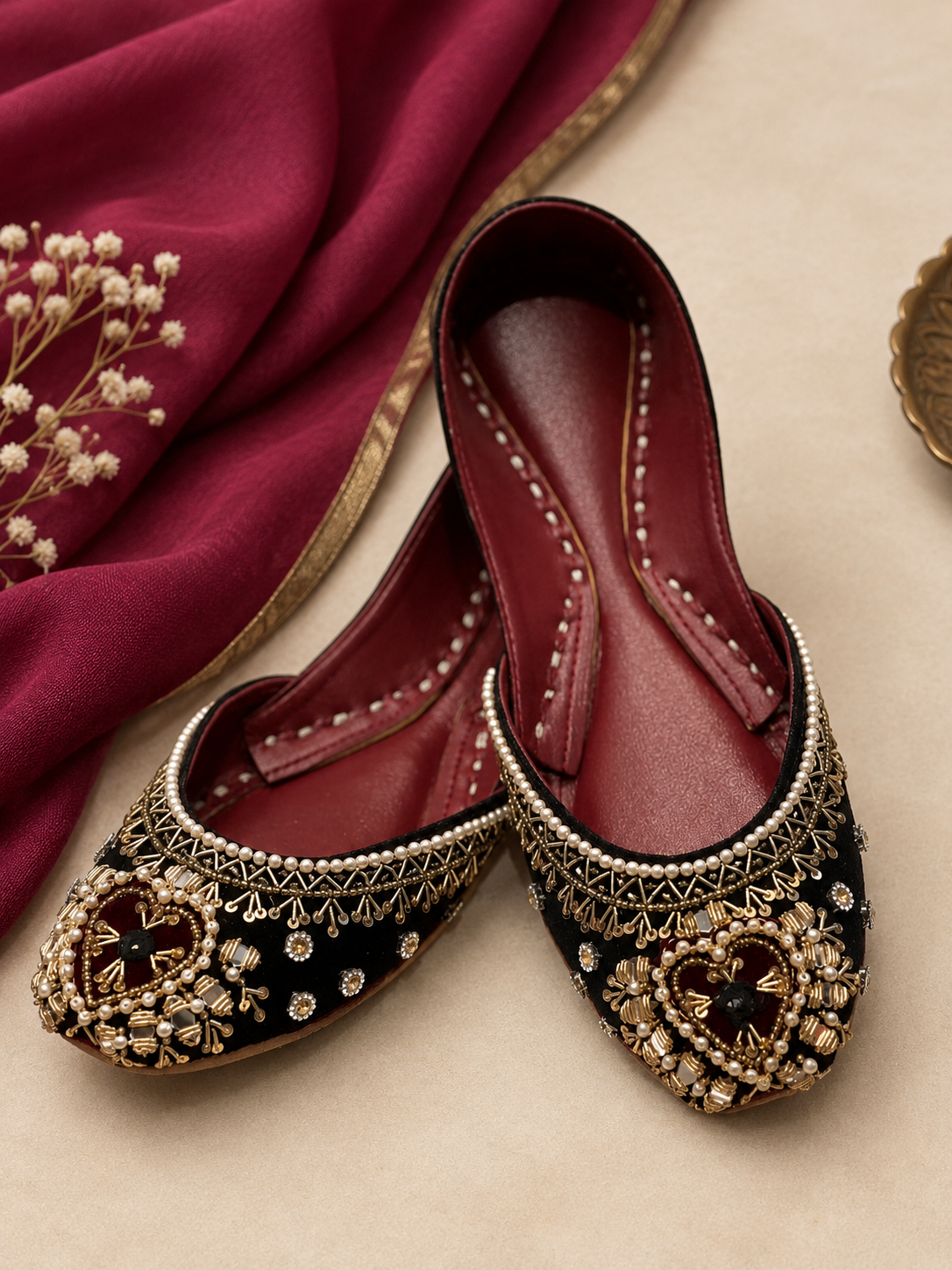 Dilkash Mirror Khussa – Elegance in Every Step