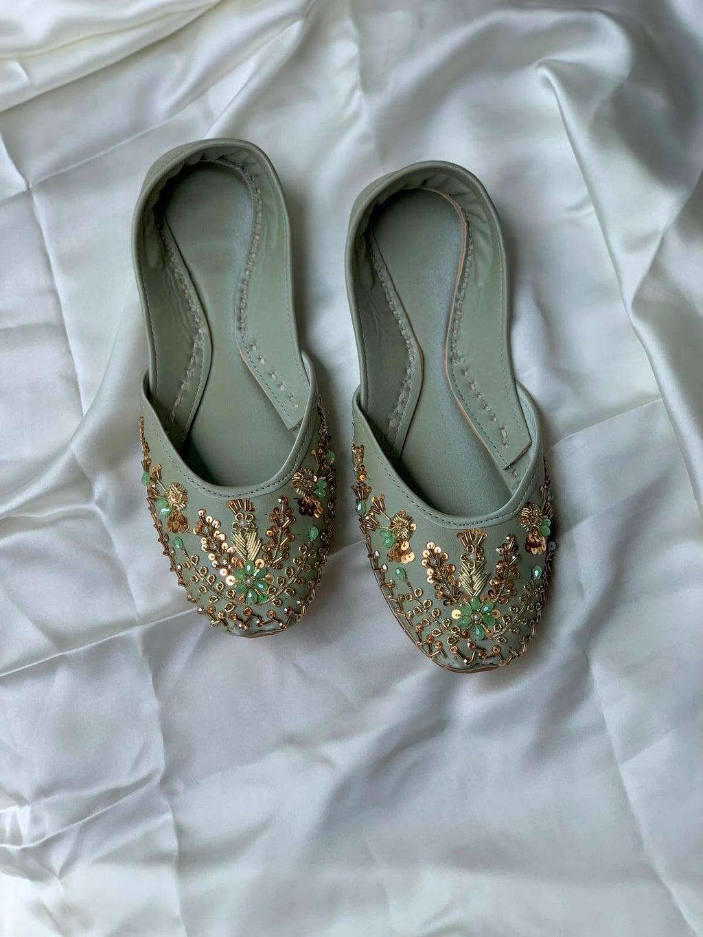 Khussa Planet Aurelia - Elegant Bridal Khussa